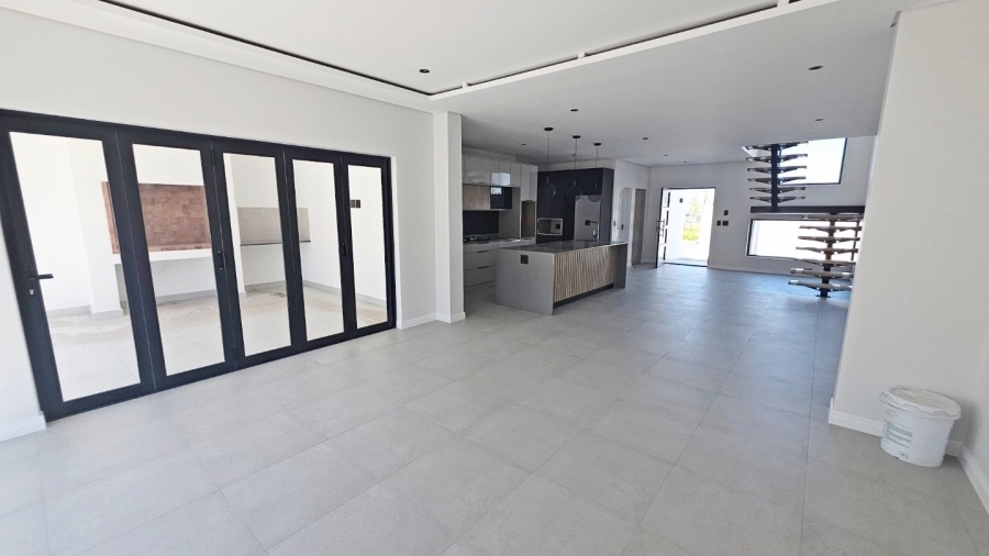 4 Bedroom Property for Sale in Sandown Western Cape